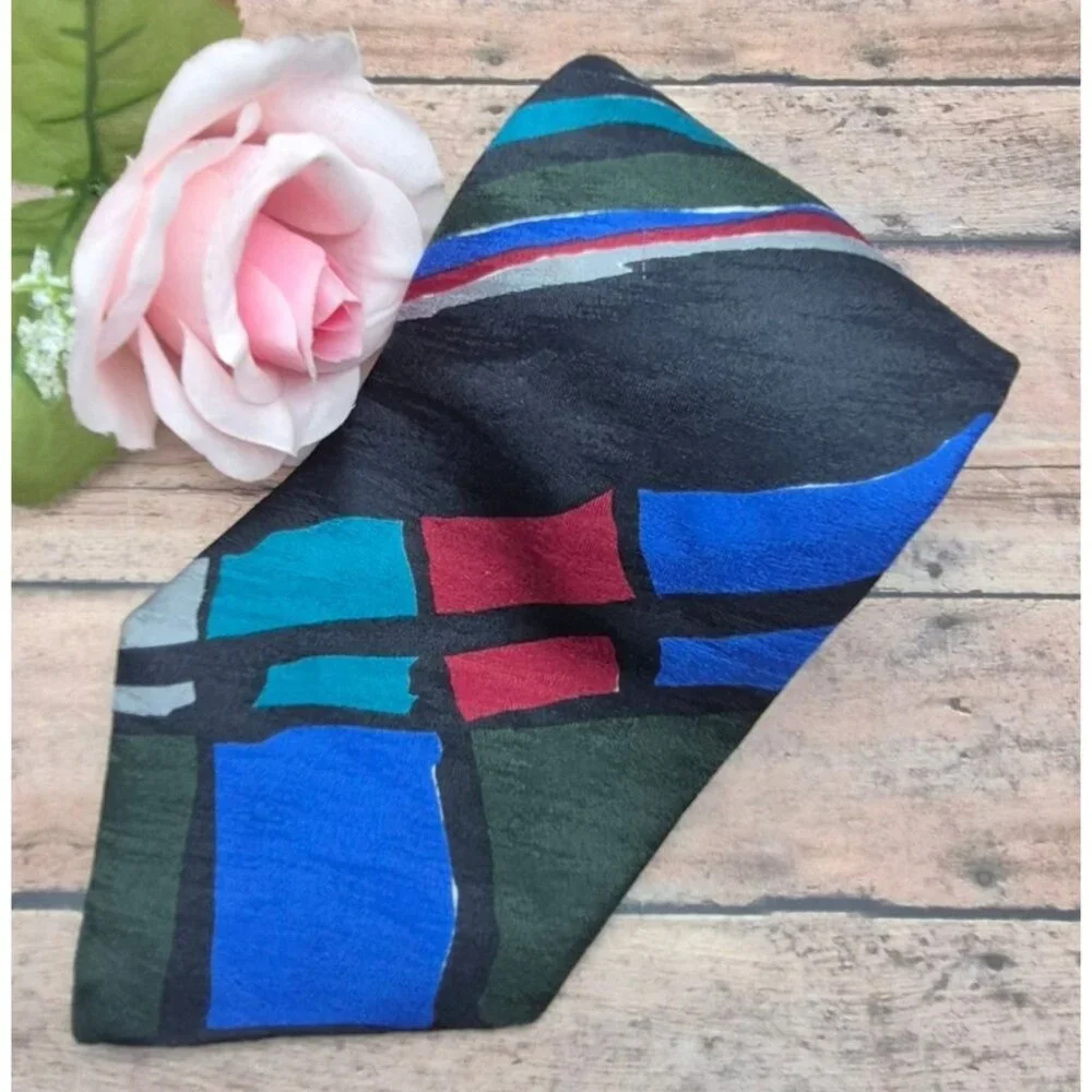 Bugatti Neck Tie 100% Italian Silk Made in USA Geometric Funky Vintage 80's 4